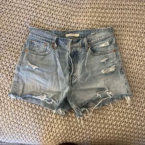 Levi’s Distressed Wedgie Fit Shorts